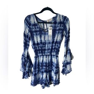 HOLLISTER BLUE AND WHITE TIE DYE DRESS A11